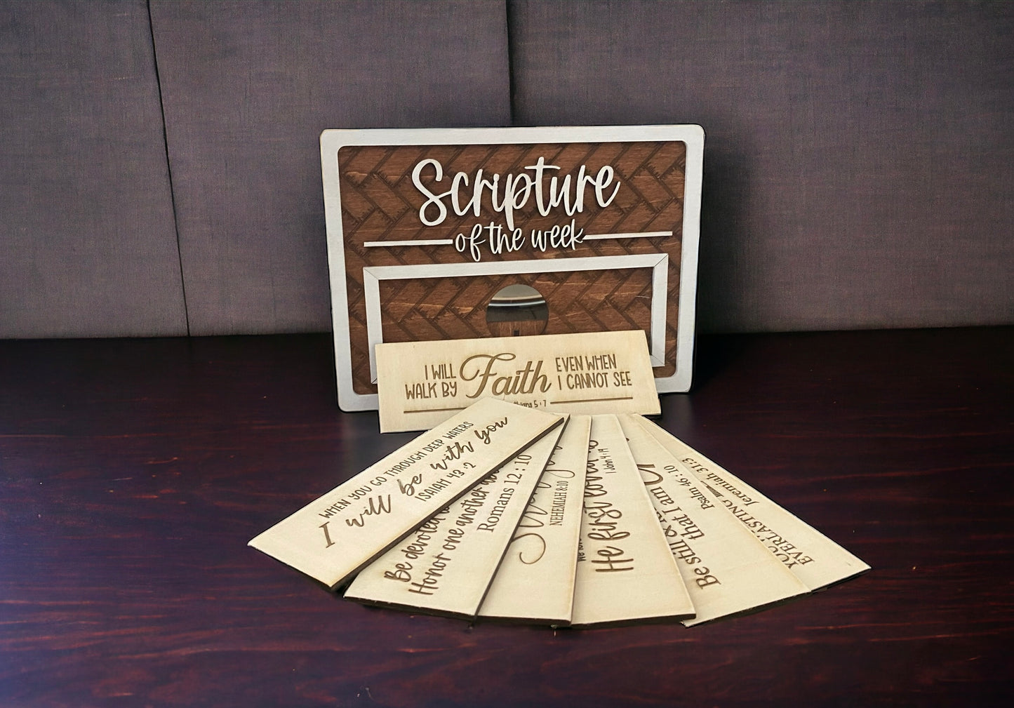 Scripture of the Week w/ 4 Interchangeable Plates (Subscription Available)